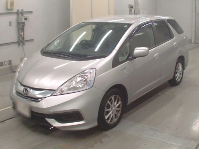 HONDA FIT SHUTTLE HYBRID