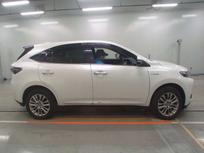 TOYOTA HARRIER HYBRID