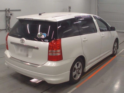 TOYOTA WISH