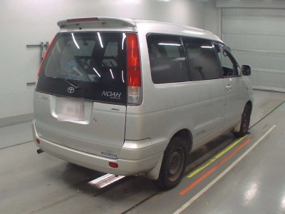 TOYOTA TOWN ACE NOAH