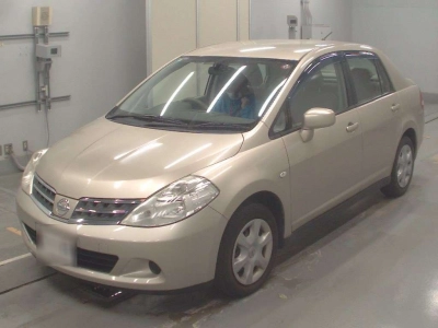 NISSAN TIIDA LATIO