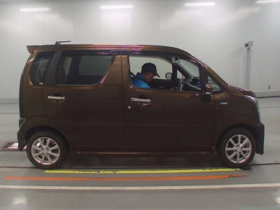 SUZUKI WAGON R STINGRAY