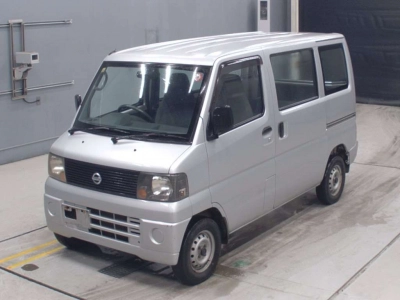 NISSAN CLIPPER VAN