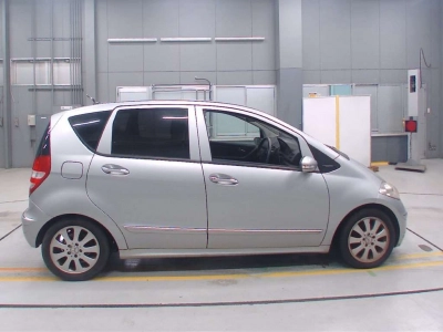 MERCEDES BENZ A CLASS