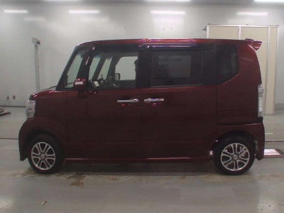 HONDA N BOX CUSTOM