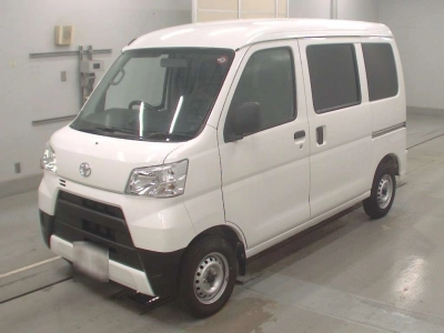 TOYOTA PIXIS VAN