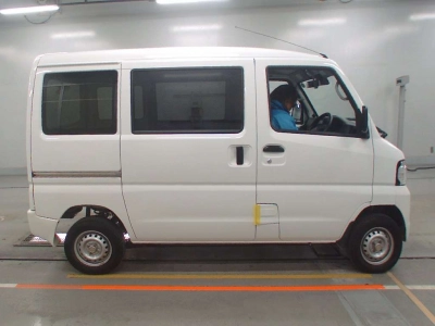 MITSUBISHI MINICAB EV
