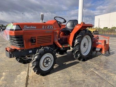 KUBOTA KUBOTA