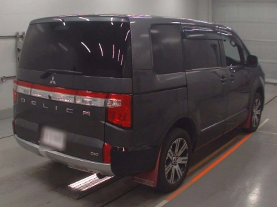 MITSUBISHI DELICA D:5