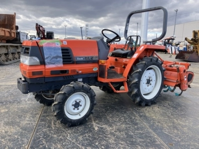 KUBOTA KUBOTA