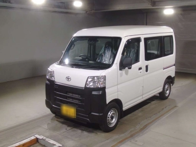 TOYOTA PIXIS VAN