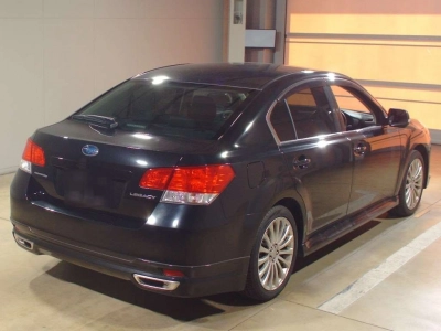 SUBARU LEGACY B4