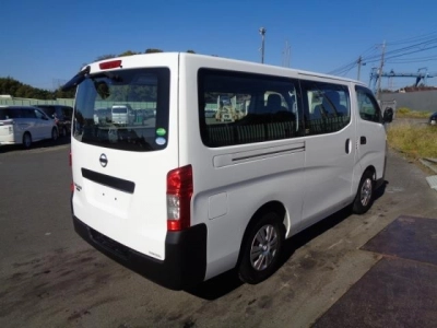 NISSAN NV350 CARAVAN