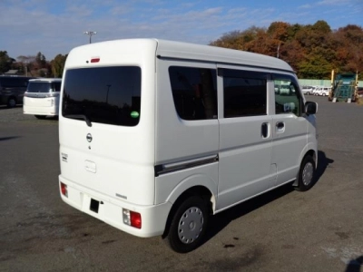 NISSAN NV100 CLIPPER