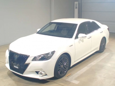 TOYOTA CROWN HYBRID