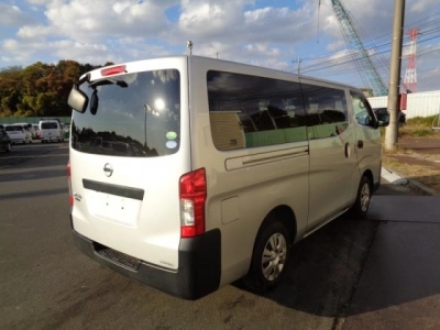 NISSAN NV350 CARAVAN