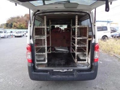 NISSAN NV350 CARAVAN