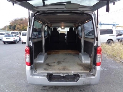 NISSAN NV350 CARAVAN