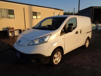 NISSAN E-NV200 VAN