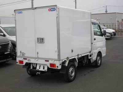 NISSAN NT100 CLIPPER
