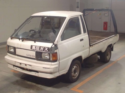 TOYOTA LITE ACE TRUCK