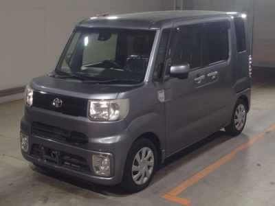 TOYOTA PIXIS MEGA