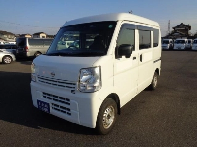 NISSAN CLIPPER VAN