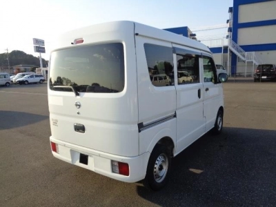 NISSAN CLIPPER VAN