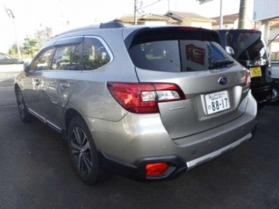 SUBARU OUTBACK