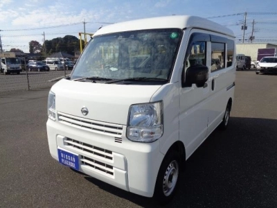 NISSAN CLIPPER VAN