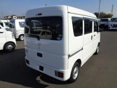 NISSAN CLIPPER VAN