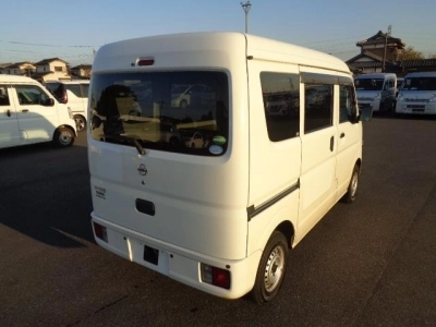 NISSAN CLIPPER VAN