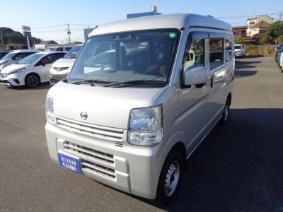 NISSAN CLIPPER VAN