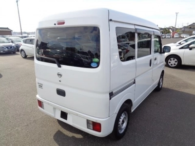 NISSAN CLIPPER VAN