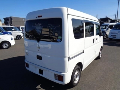 NISSAN CLIPPER VAN