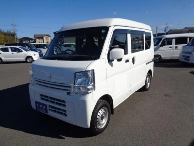 NISSAN CLIPPER VAN