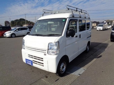 NISSAN CLIPPER VAN