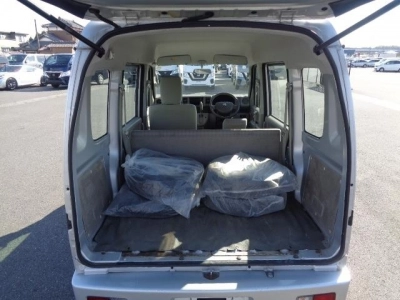 NISSAN NV100 CLIPPER