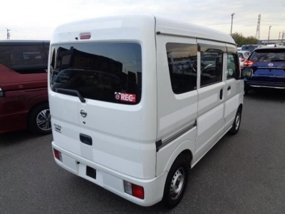 NISSAN CLIPPER VAN