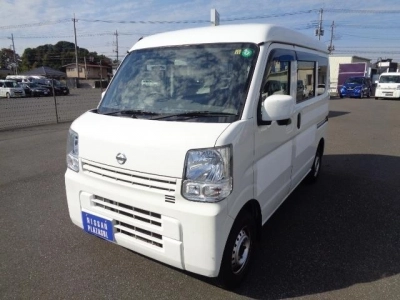 NISSAN CLIPPER VAN