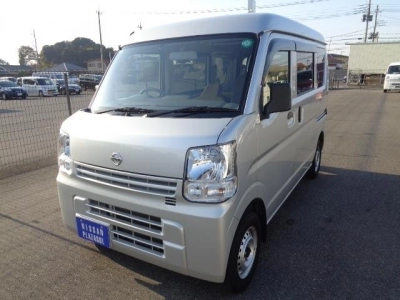 NISSAN CLIPPER VAN