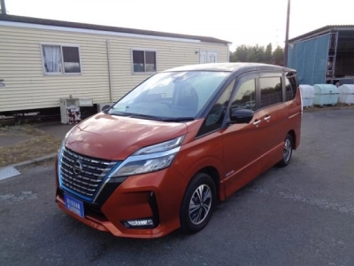 NISSAN SERENA