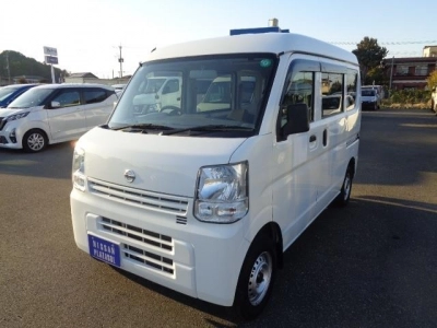NISSAN CLIPPER VAN