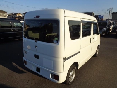 NISSAN CLIPPER VAN
