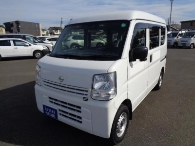 NISSAN CLIPPER VAN