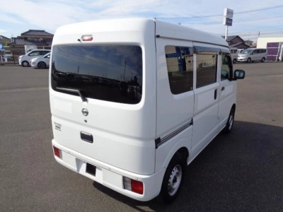 NISSAN CLIPPER VAN