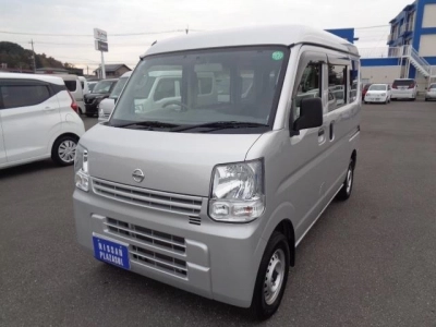 NISSAN CLIPPER VAN