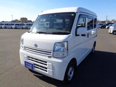 NISSAN CLIPPER VAN