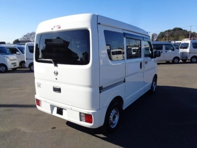 NISSAN CLIPPER VAN