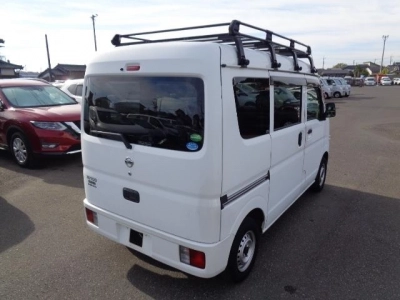 NISSAN CLIPPER VAN